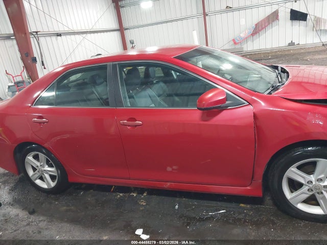 44488279 :رقم المزاد ، 4T1BF1FK6CU545375 vin ، 2012 Toyota Camry Se مزاد بيع