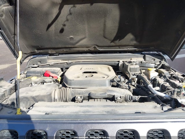 1C4HJXDN5JW325451 Jeep Wrangler Unlimited Sport S 4x4