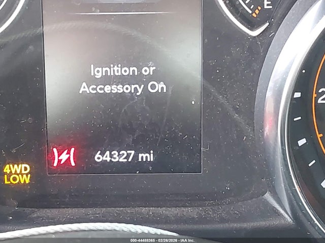 1C4HJXDN5JW325451 Jeep Wrangler Unlimited Sport S 4x4