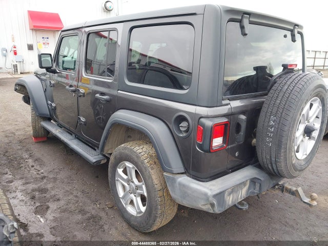 1C4HJXDN5JW325451 Jeep Wrangler Unlimited Sport S 4x4