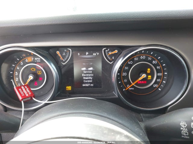 1C4HJXDN5JW325451 Jeep Wrangler Unlimited Sport S 4x4