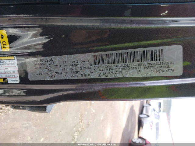 1C4HJXDN5JW325451 Jeep Wrangler Unlimited Sport S 4x4