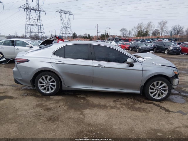 Toyota CAMRY LE 2022 4T1C11AK6NU657025 Image 14