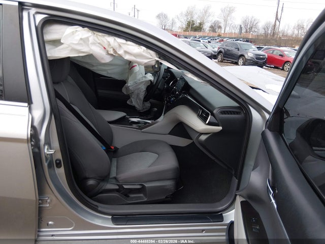 Toyota CAMRY LE 2022 4T1C11AK6NU657025 Image 5