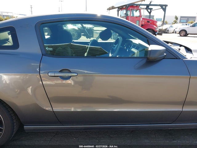 1ZVBP8AM9E5304276 Ford Mustang V6