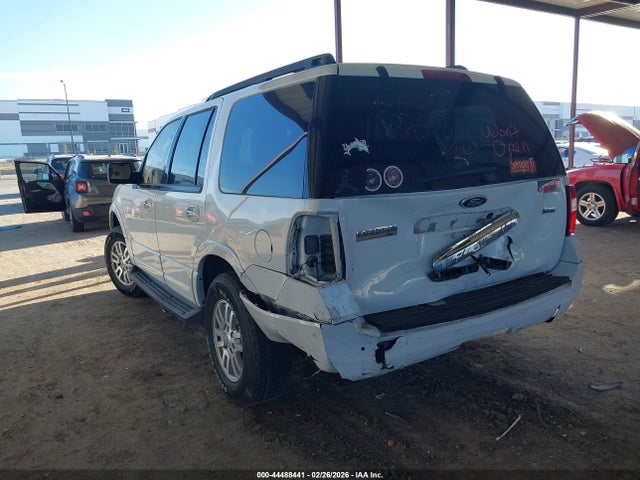 2011 FORD EXPEDITION 1FMJU1H51BEF07926 Photo 2
