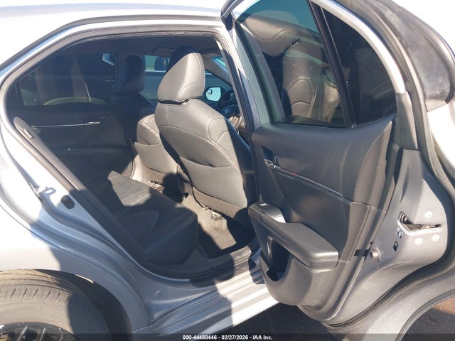 4T1B11HK4KU288727 Toyota CAMRY SE