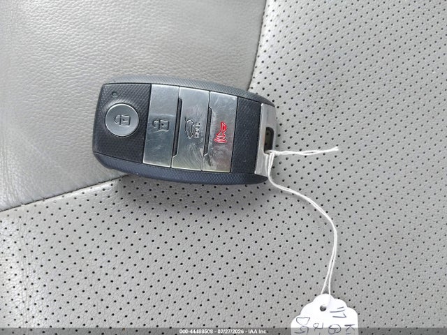 44488508 :رقم المزاد ، KNDCE3LC7H5094382 vin ، 2017 Kia Niro Touring مزاد بيع