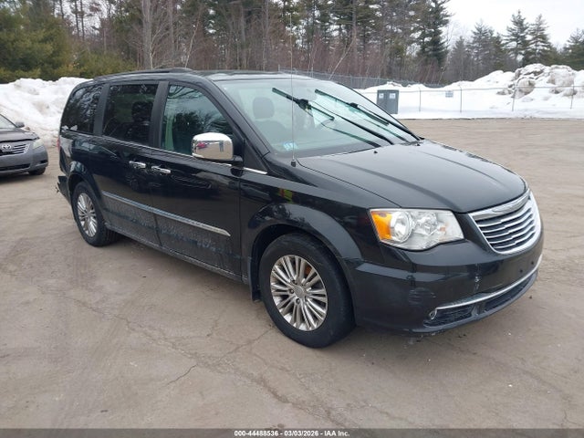 Продажа на аукционе авто 2016 Chrysler Town & Country Touring-l Anniversary Edition, vin: 2C4RC1CG6GR111536, номер лота: 44488536