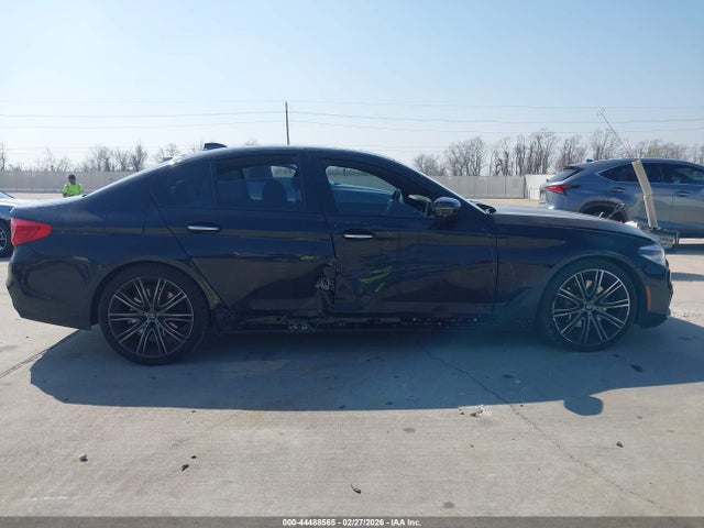 WBAJE5C34HG913711 BMW 540I