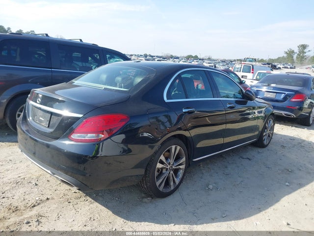 44488609 :رقم المزاد ، 55SWF4JB0HU223599 vin ، 2017 Mercedes-benz C 300 مزاد بيع