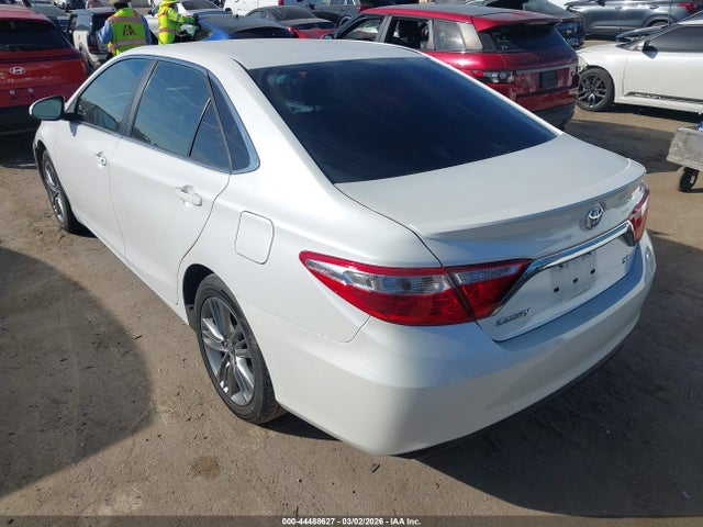 2017 TOYOTA CAMRY 4T1BF1FK0HU282372 Photo 2