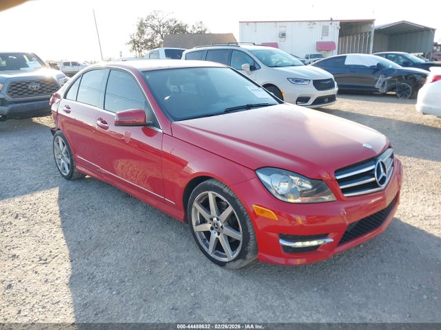 Продаж на аукціоні авто 2014 Mercedes-benz C 250 Sport, vin: WDDGF4HBXEA963697, номер лоту: 44488632
