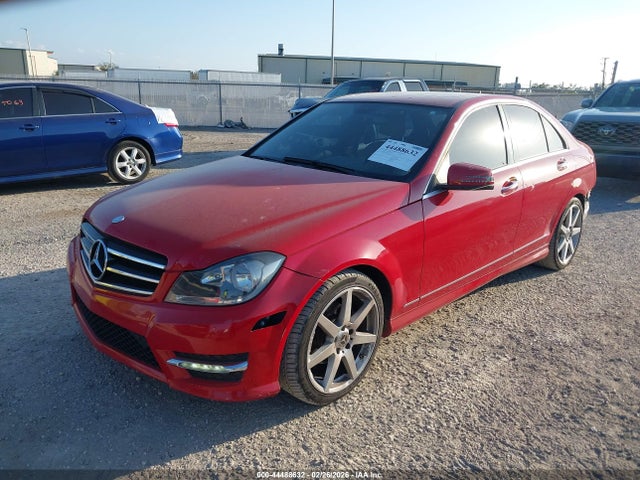 Продаж на аукціоні авто 2014 Mercedes-benz C 250 Sport, vin: WDDGF4HBXEA963697, номер лоту: 44488632