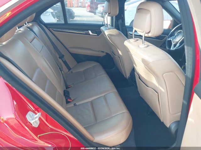 Продаж на аукціоні авто 2014 Mercedes-benz C 250 Sport, vin: WDDGF4HBXEA963697, номер лоту: 44488632