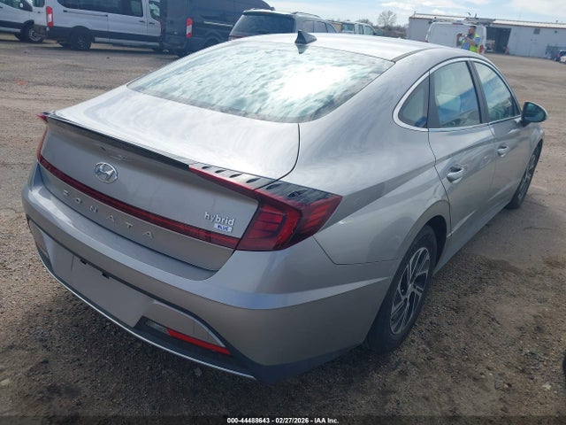 KMHL24JJ3MA028425 Hyundai Sonata Blue