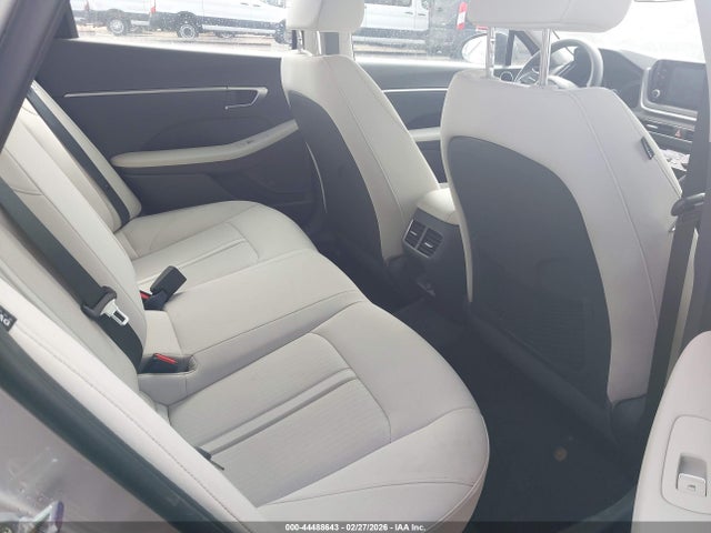 KMHL24JJ3MA028425 Hyundai Sonata Blue