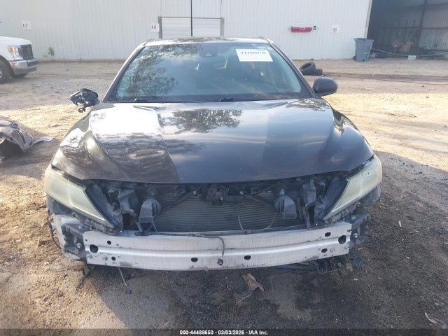 4T1B11HKXKU226720 Toyota CAMRY SE