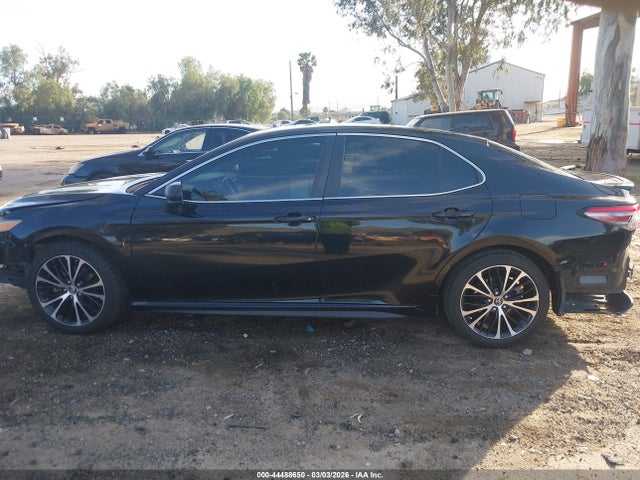 4T1B11HKXKU226720 Toyota CAMRY SE