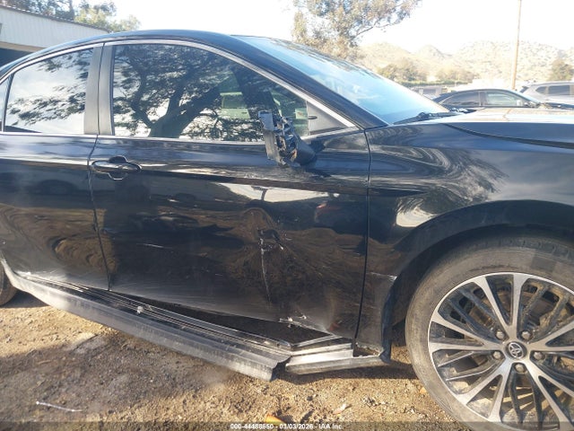 4T1B11HKXKU226720 Toyota CAMRY SE
