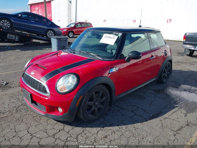 2008 MINI COOPER S WMWMF73528TT89537 Photo 1