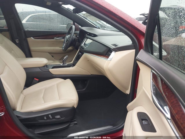 2017 CADILLAC XT5 1GYKNCRS3HZ138939 Photo 4