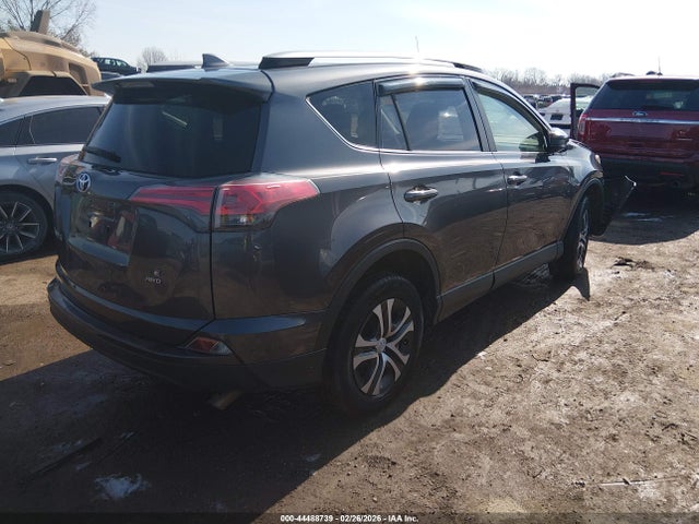 2017 TOYOTA RAV4 JTMBFREV7HJ148555 Photo 3