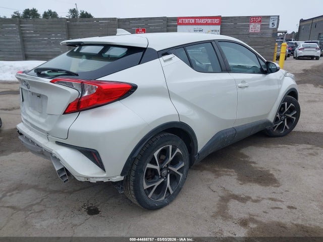 NMTKHMBXXJR025780 Toyota C-HR XLE