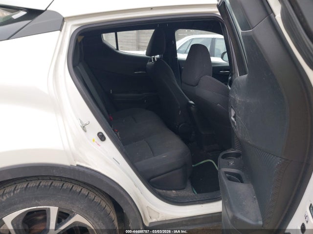 NMTKHMBXXJR025780 Toyota C-HR XLE