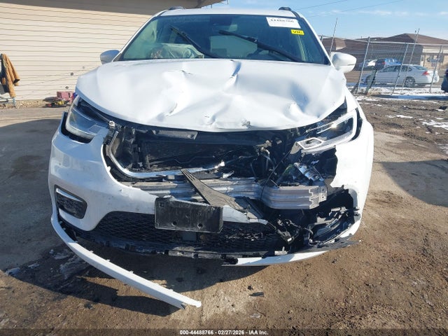 2022 CHRYSLER PACIFICA 2C4RC1BG1NR115170 Photo 5