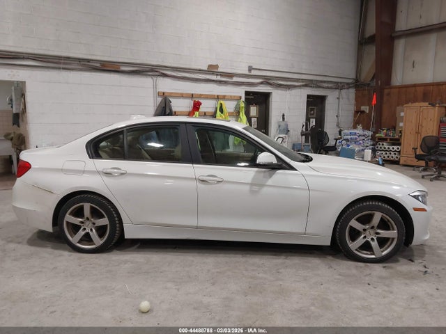 44488788 :رقم المزاد ، WBA3B3G55DNR80003 vin ، 2013 Bmw 328i Xdrive مزاد بيع