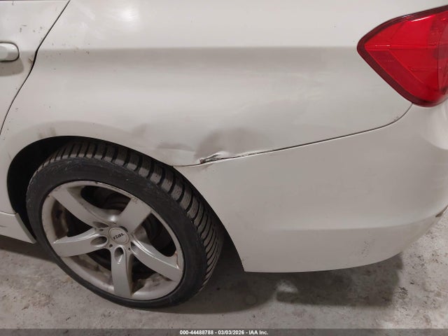 44488788 :رقم المزاد ، WBA3B3G55DNR80003 vin ، 2013 Bmw 328i Xdrive مزاد بيع