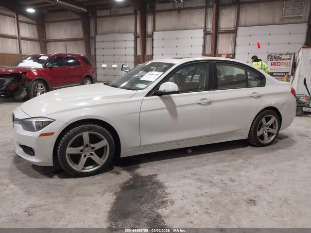 44488788 :رقم المزاد ، WBA3B3G55DNR80003 vin ، 2013 Bmw 328i Xdrive مزاد بيع
