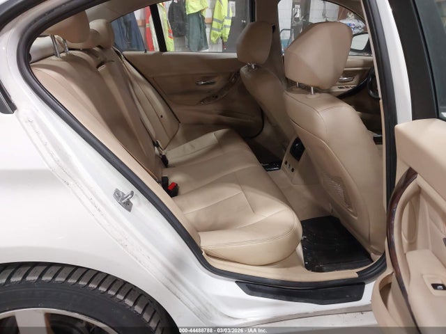 44488788 :رقم المزاد ، WBA3B3G55DNR80003 vin ، 2013 Bmw 328i Xdrive مزاد بيع