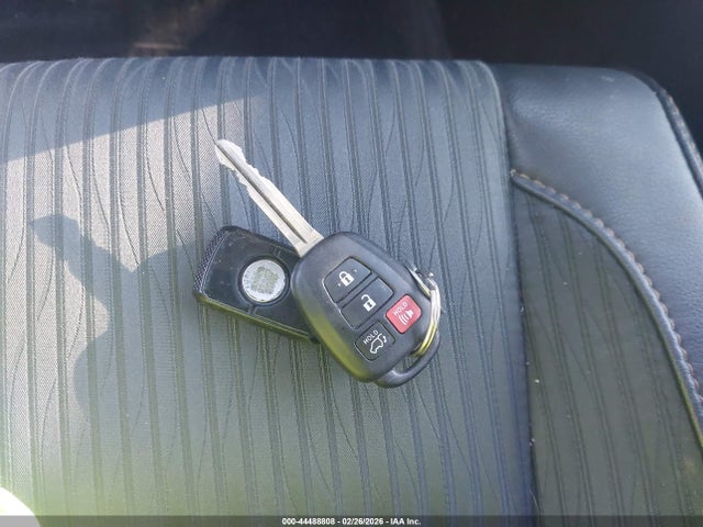 44488808 :رقم المزاد ، 5TDBZRFH2KS702028 vin ، 2019 Toyota Highlander Le Plus مزاد بيع
