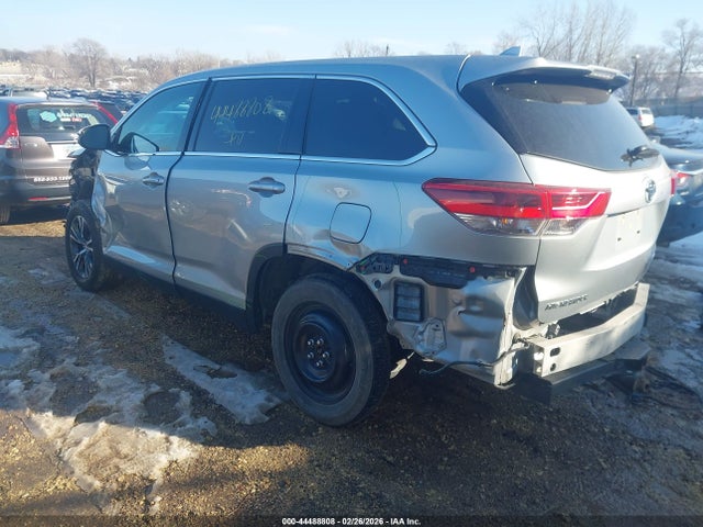 44488808 :رقم المزاد ، 5TDBZRFH2KS702028 vin ، 2019 Toyota Highlander Le Plus مزاد بيع