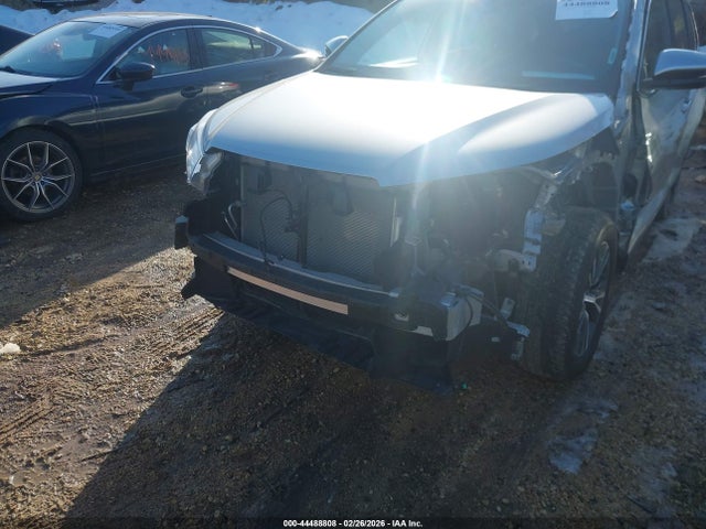 44488808 :رقم المزاد ، 5TDBZRFH2KS702028 vin ، 2019 Toyota Highlander Le Plus مزاد بيع