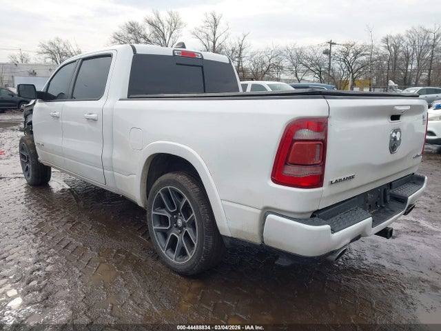 2019 RAM 1500 1C6SRFRT5KN774143 Photo 2