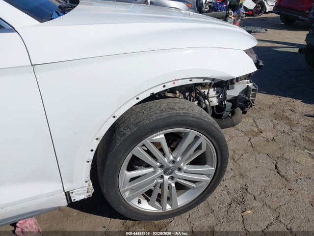 WA1BNAFY6J2159411 Audi Q5 2.0t Premium/2.0t Tech Premium