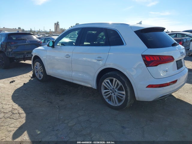 WA1BNAFY6J2159411 Audi Q5 2.0t Premium/2.0t Tech Premium