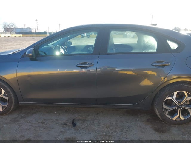 3KPF24AD3ME341970 KIA Forte Lxs