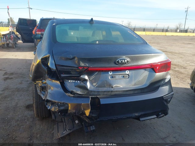 3KPF24AD3ME341970 KIA Forte Lxs