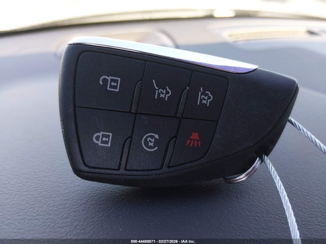 44488871 :رقم المزاد ، 1GNSKPKD1MR230182 vin ، 2021 Chevrolet Tahoe 4wd Z71 مزاد بيع