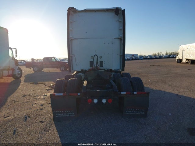 Продажа на аукционе авто 2017 Kenworth T680, vin: 1XKYDP9X7HJ175193, номер лота: 44488895