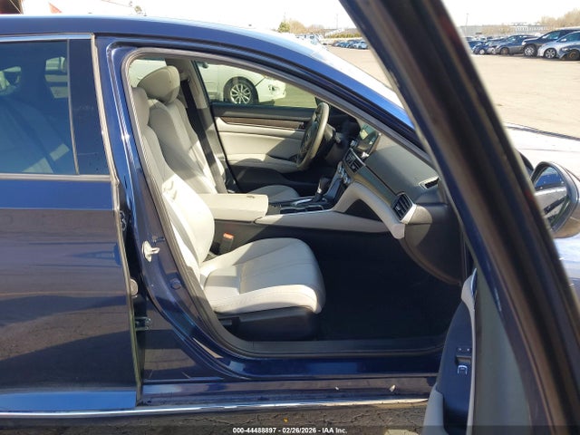 1HGCV1F43KA097286 Honda ACCORD EX