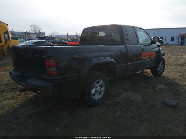 2000 DODGE RAM 1500 1B7HC13ZXYJ136894 Photo 3