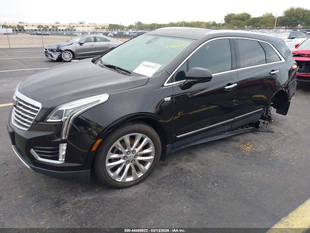 2019 CADILLAC XT5 1GYKNGRS9KZ136515 Photo 1