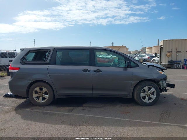 2014 Toyota Sienna L V6 7 Passenger მანქანა იყიდება აუქციონზე, vin: 5TDZK3DC9ES473732, აუქციონის ნომერი: 44488933