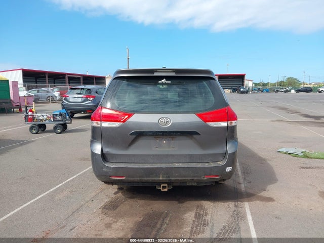 2014 Toyota Sienna L V6 7 Passenger მანქანა იყიდება აუქციონზე, vin: 5TDZK3DC9ES473732, აუქციონის ნომერი: 44488933