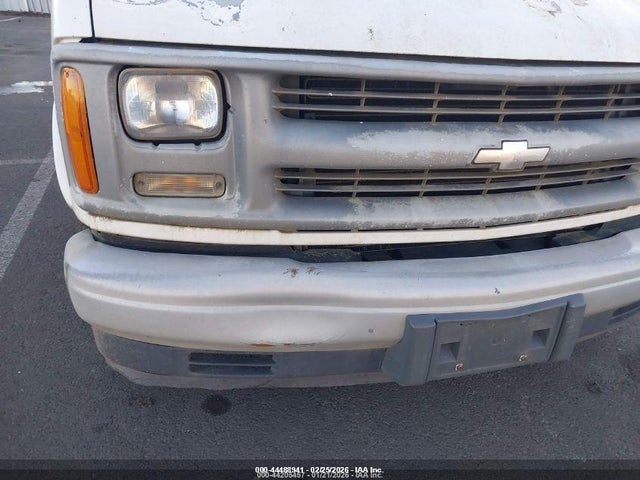 1999 CHEVROLET EXPRESS 1GCFG15R6X1082050 Photo 5